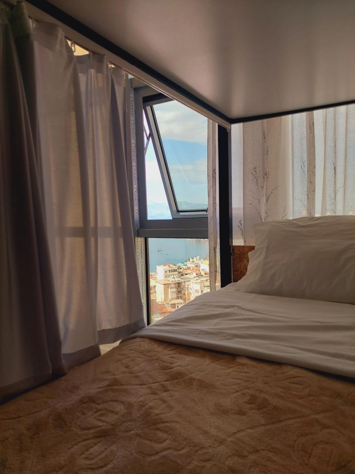 Saranda Boutique Hostel Exteriör bild