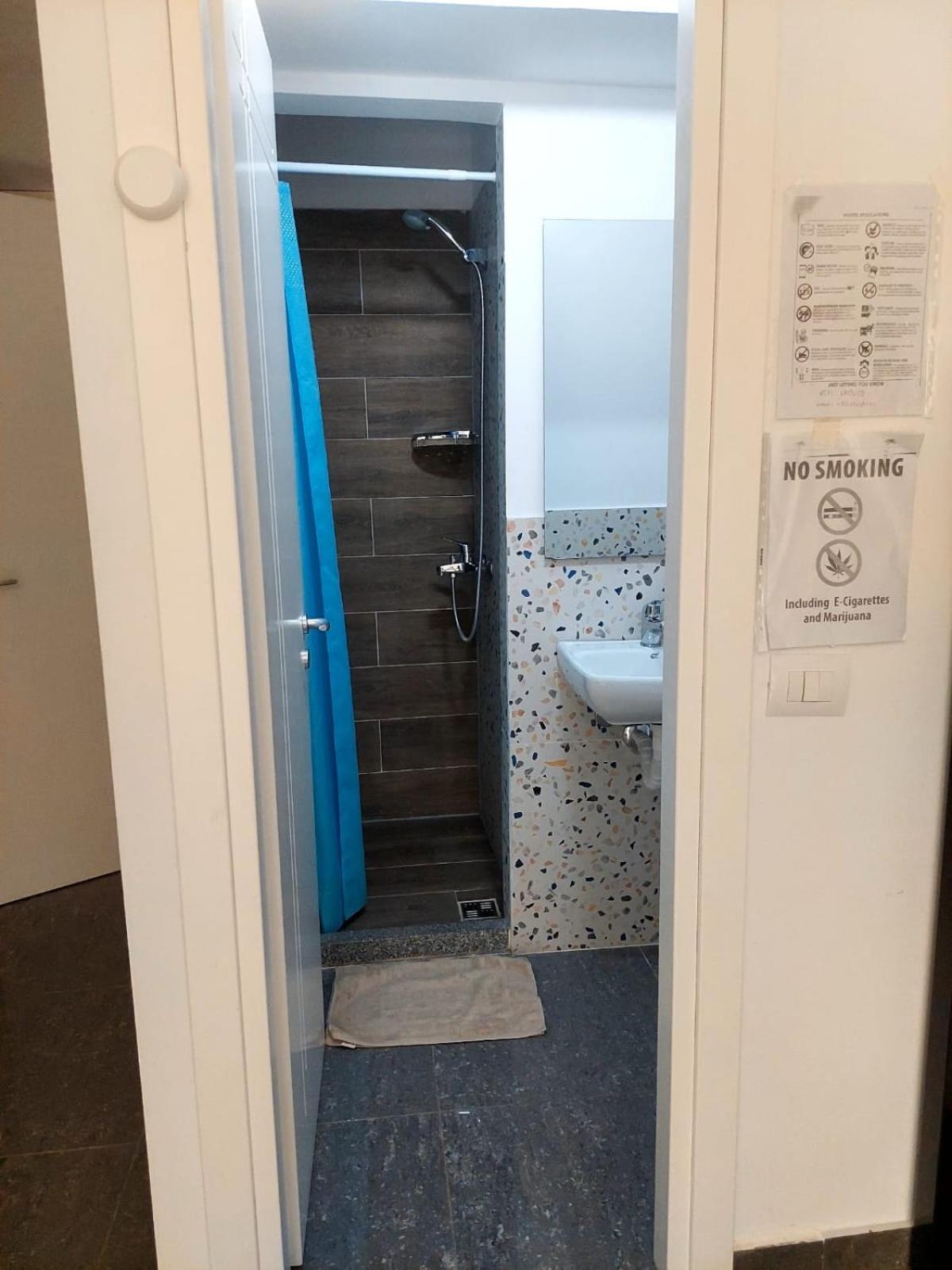 Saranda Boutique Hostel Exteriör bild