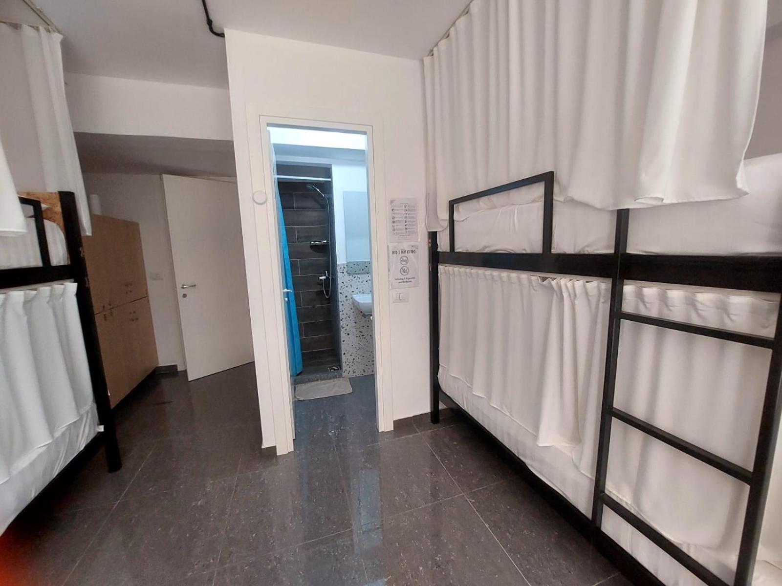 Saranda Boutique Hostel Exteriör bild
